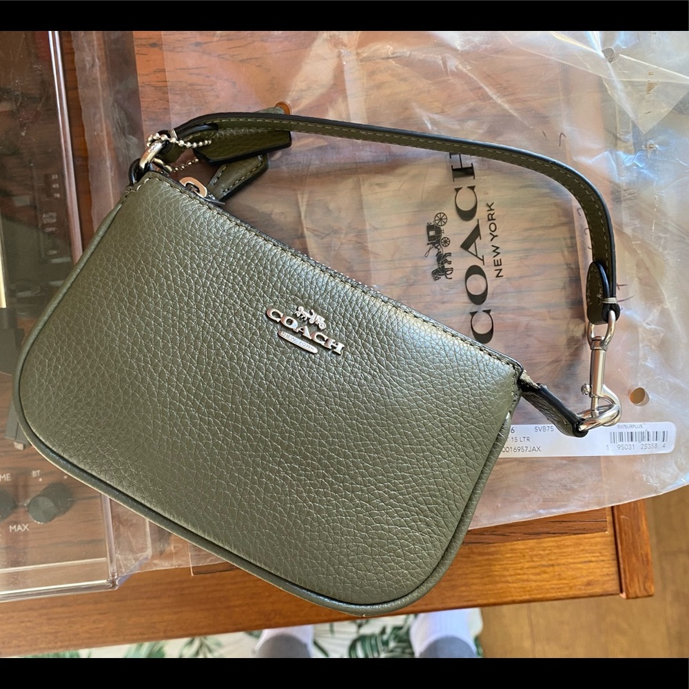 Coach Nolita 15